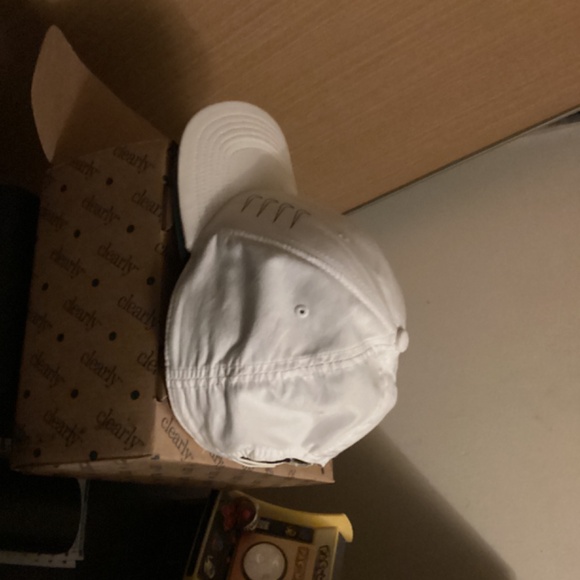 2 for 15$-White Nike Hat - Picture 5 of 6